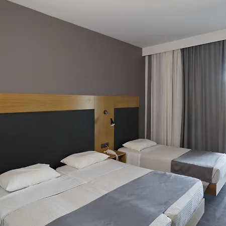 Evita Resort 4*