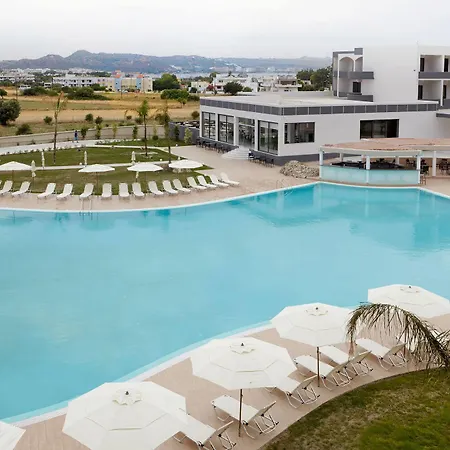 מלון Evita פליראקי